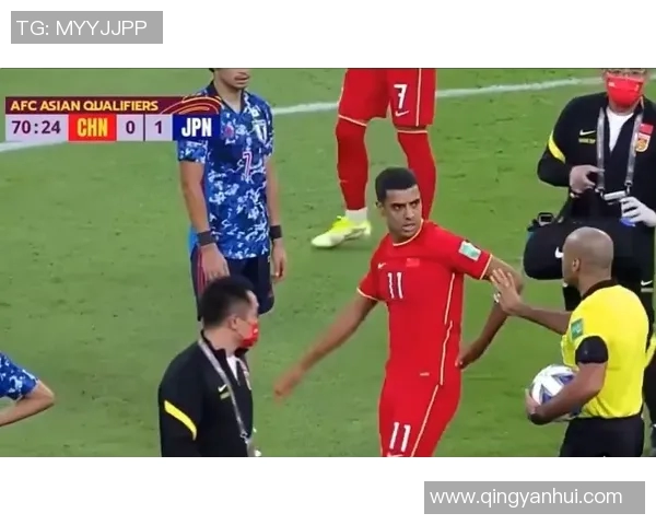 足球明星激情甩球衣精彩瞬间合集让你感受赛场热血与魅力